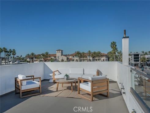 328 3rd , Huntington Beach, CA