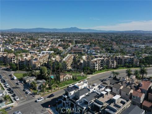 328 3rd , Huntington Beach, CA