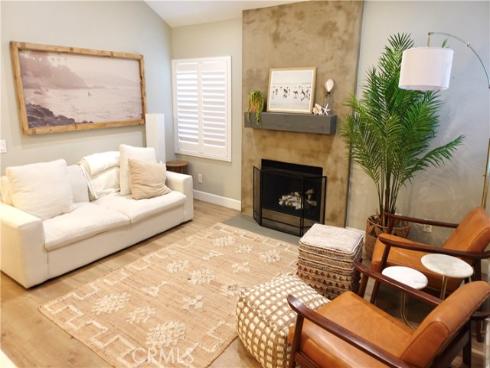 7402 Yellowtail 202 Drive, Huntington Beach, CA