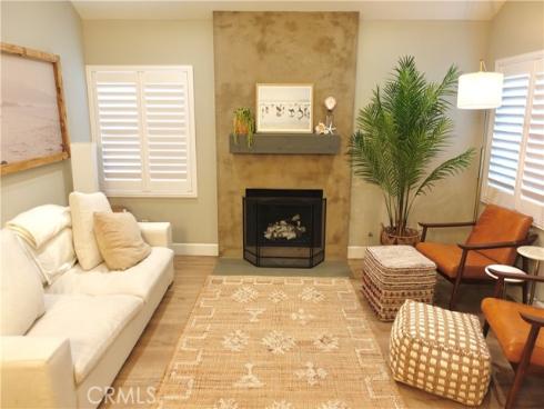 7402 Yellowtail 202 Drive, Huntington Beach, CA