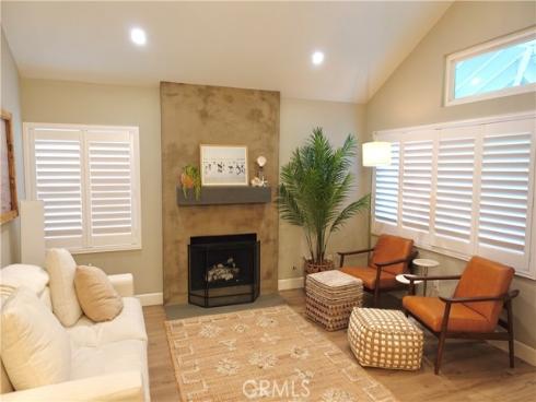 7402 Yellowtail 202 Drive, Huntington Beach, CA