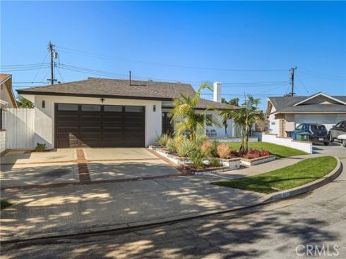 15631 Plymouth , Huntington Beach, CA
