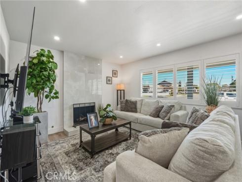 15631 Plymouth , Huntington Beach, CA