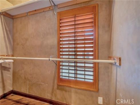 221 Hartford Avenue, Huntington Beach, CA