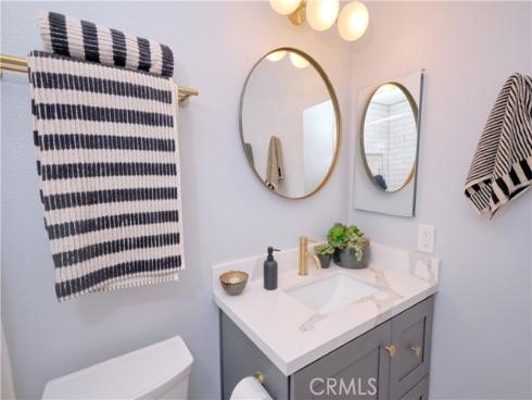 7911 Woodlake 76 Drive, Huntington Beach, CA