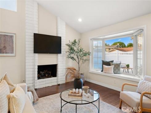 8592 Larkport Drive, Huntington Beach, CA