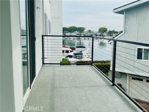 16255 Pacific Cir. 202 , Huntington Beach, CA