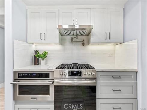 16255 Pacific Cir. 202 , Huntington Beach, CA