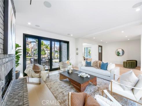 521 12th , Huntington Beach, CA