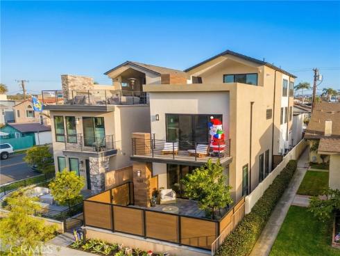 603 Delaware Street, Huntington Beach, CA