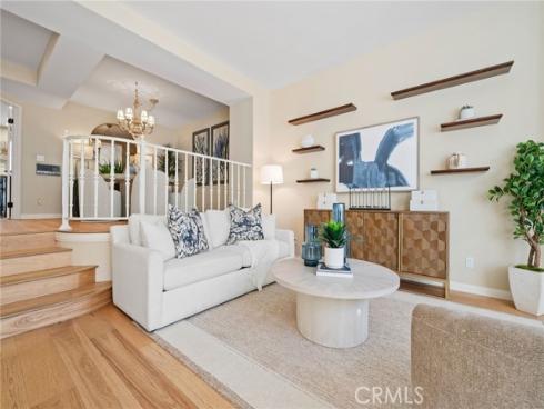 19281 Meadowood , Huntington Beach, CA