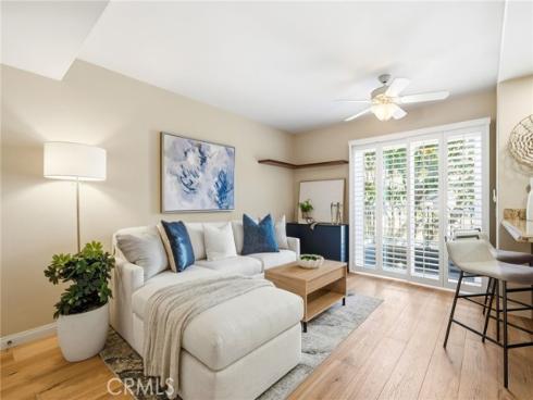 19281 Meadowood , Huntington Beach, CA