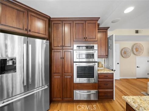 19281 Meadowood , Huntington Beach, CA