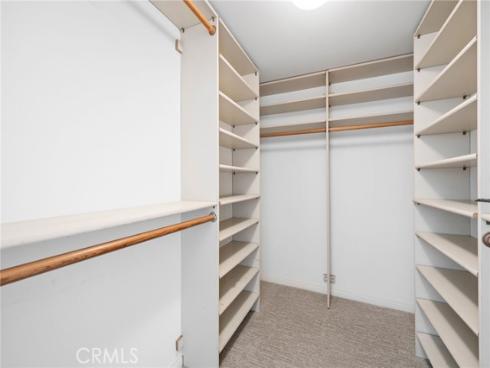 19281 Meadowood , Huntington Beach, CA