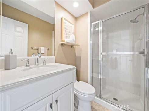 19281 Meadowood , Huntington Beach, CA