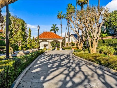 19281 Meadowood , Huntington Beach, CA