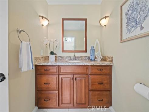 19281 Meadowood , Huntington Beach, CA