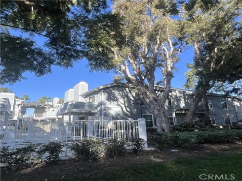 16960 Algonquin 3-204