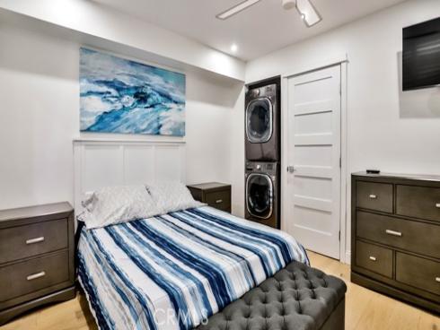 218 16th B Street, Huntington Beach, CA