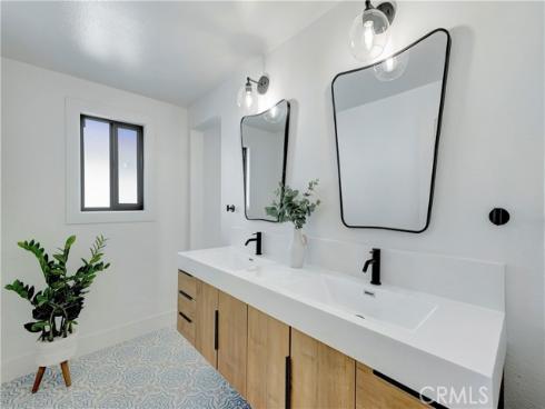 21211 Binghampton Circle, Huntington Beach, CA