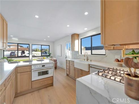 21211 Binghampton Circle, Huntington Beach, CA