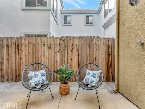 621 8th Street, Huntington Beach, CA
