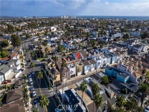 621 8th Street, Huntington Beach, CA