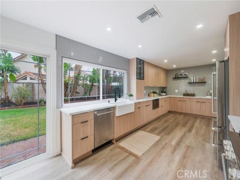 9562 Rockpoint , Huntington Beach, CA