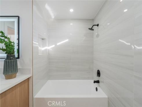 9562 Rockpoint , Huntington Beach, CA