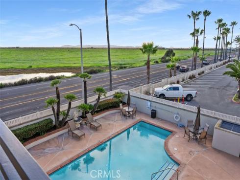 4165 Warner #205 , Huntington Beach, CA