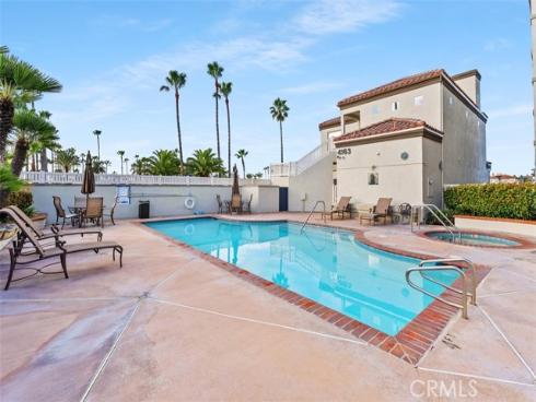 4165 Warner #205 , Huntington Beach, CA