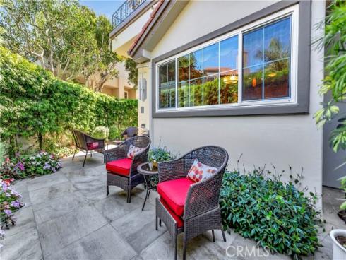 19362 Maidstone Lane, Huntington Beach, CA