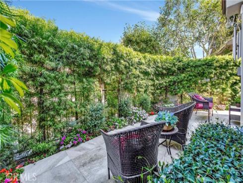 19362 Maidstone Lane, Huntington Beach, CA