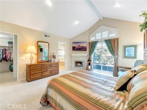 19362 Maidstone Lane, Huntington Beach, CA