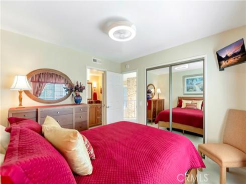 19362 Maidstone Lane, Huntington Beach, CA