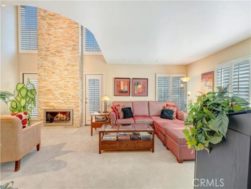 19362 Maidstone Lane, Huntington Beach, CA