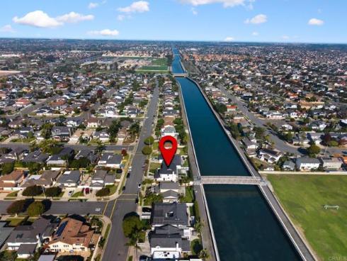 21792  Kaneohe Ln  , Huntington Beach, CA