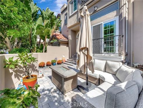 19305 Champion Lane, Huntington Beach, CA