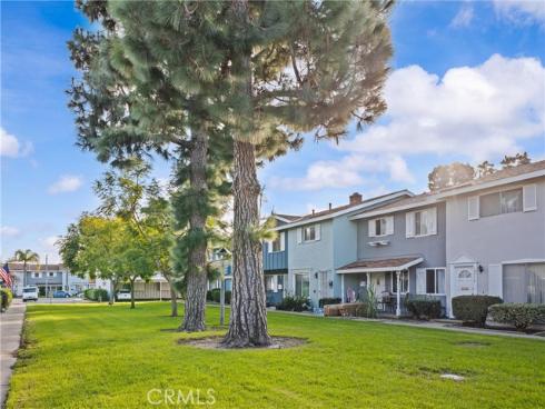 9848 Argyle Drive, Huntington Beach, CA