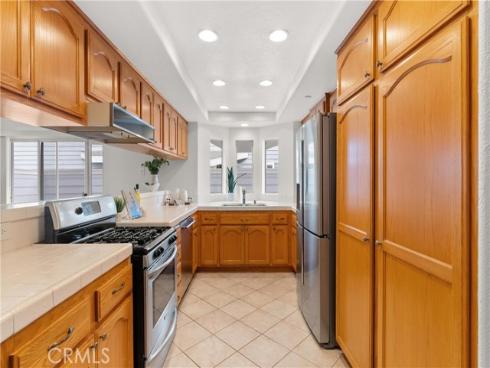 19126 Queensport A Lane, Huntington Beach, CA