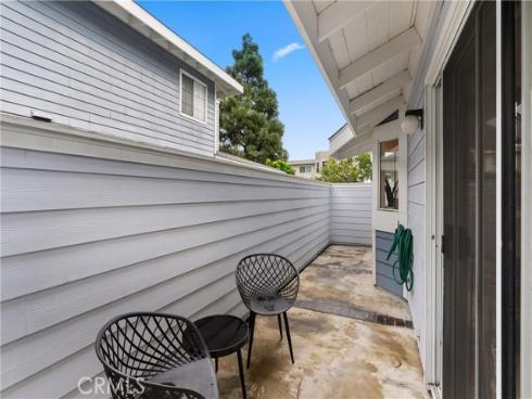 19126 Queensport A Lane, Huntington Beach, CA