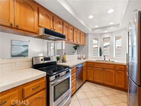 19126 Queensport A Lane, Huntington Beach, CA