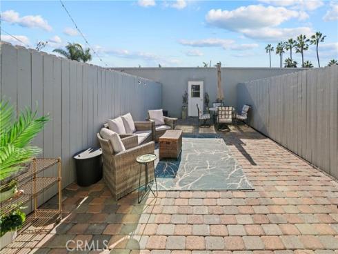 3954 Aladdin Drive, Huntington Beach, CA