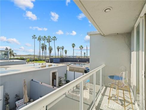 3954 Aladdin Drive, Huntington Beach, CA