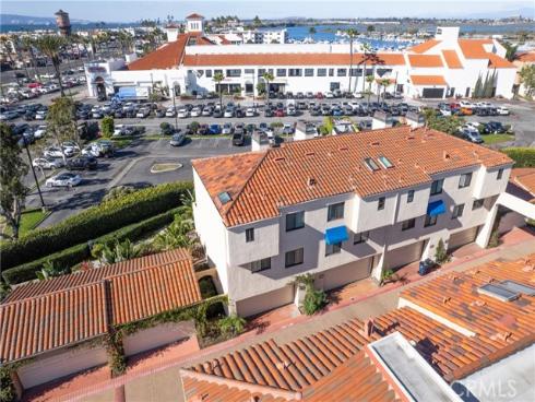 16425 Martin Lane, Huntington Beach, CA