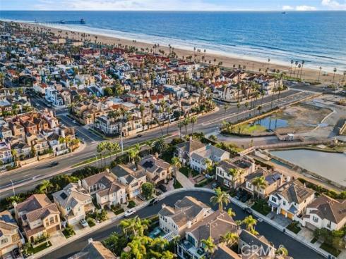 6655 Beachview , Huntington Beach, CA