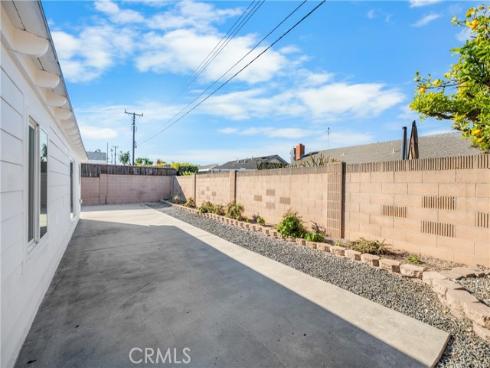 17391 Meer Circle, Huntington Beach, CA