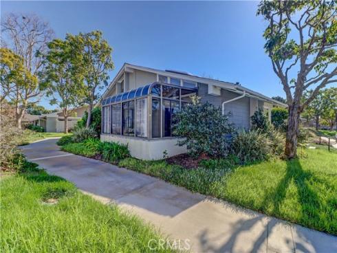 8932 Biscayne 1318-A Court, Huntington Beach, CA