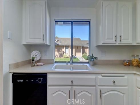 8566 Sierra 911-D , Huntington Beach, CA