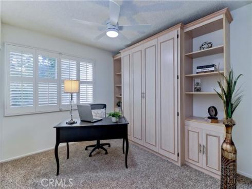 8566 Sierra 911-D , Huntington Beach, CA